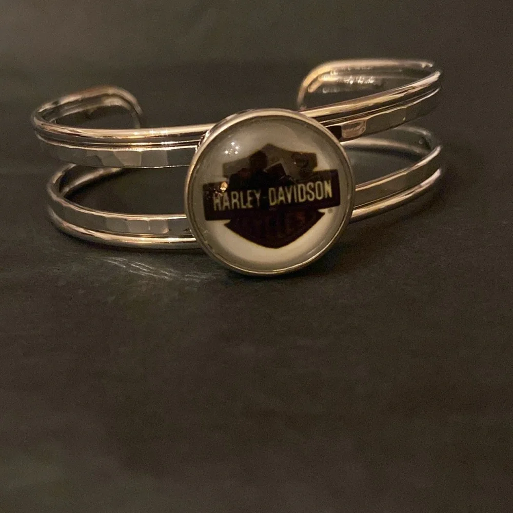 - Harley Snap Button Bracelet Cuff - Picture 6 of 6